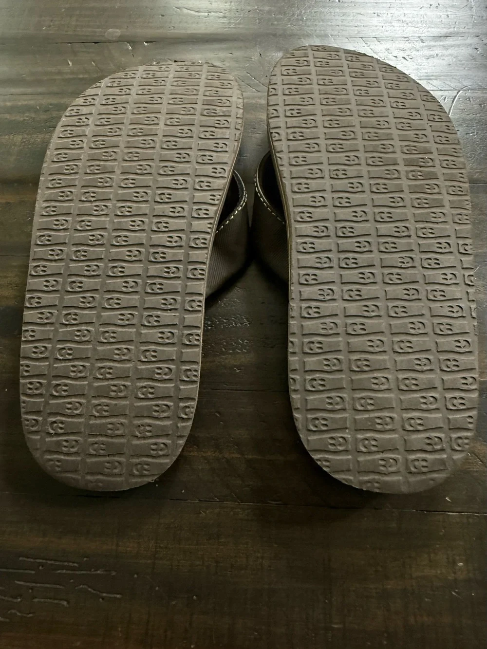 Sanuk Root Beer Cozy Flip Flops Kids Size 2-3 Youth Thong Sandals Faux Leather